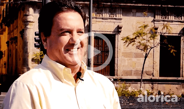 Ricardo_Screengrab_Playbutton